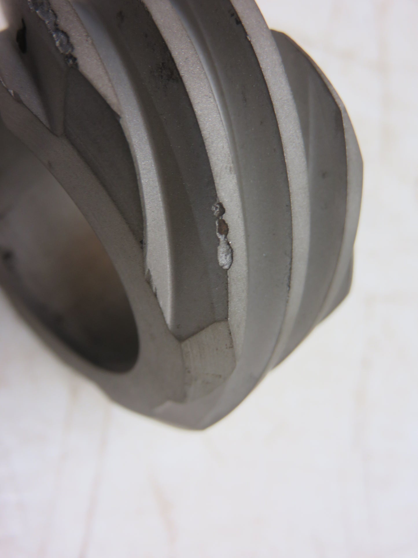 AR897R, R131R John Deere Transmission Oil Pump Drive Pinion For R