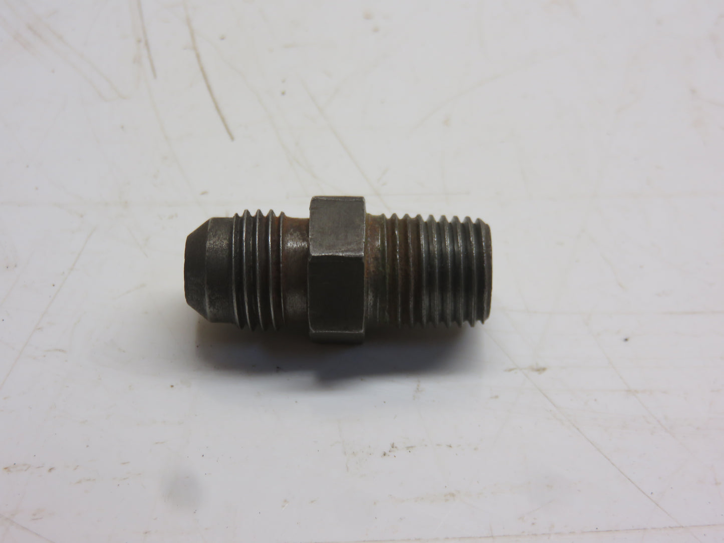 R26892 John Deere Fitting For 3010, 4010, 3020, 4020