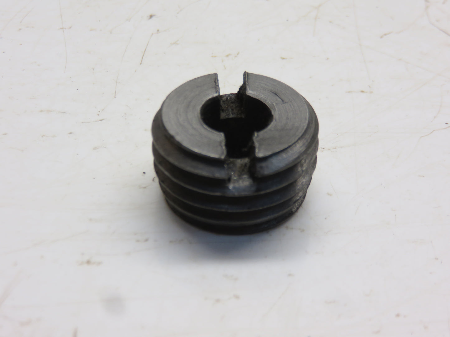 D678R John Deere Shifter Shaft Adjusting Screw For A, D, G, GP, R, 60, 70, 80