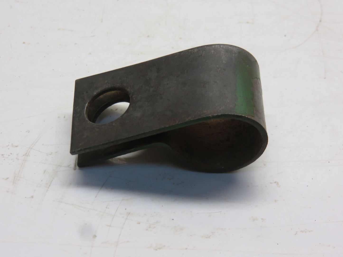 B1588R John Deere Clip For A, AR, AO, B, BR, BO, G, R, 50, 60, 70, 80, 720, 820, 730, 830