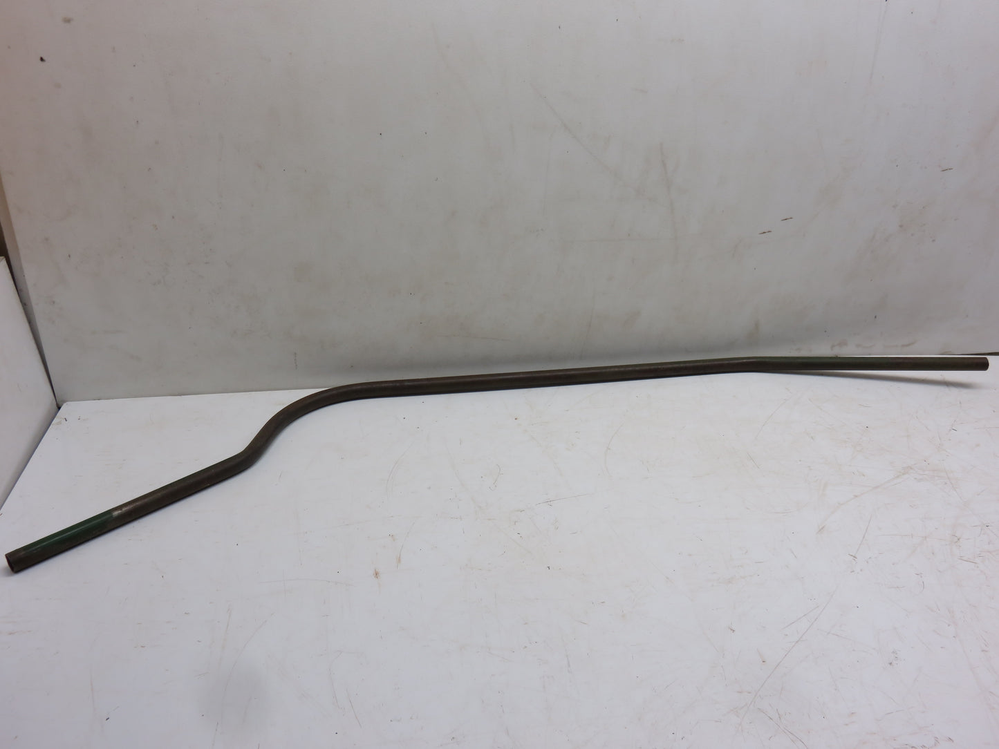 R1558R John Deere Radiator Drain Tube For 80, 820, 830