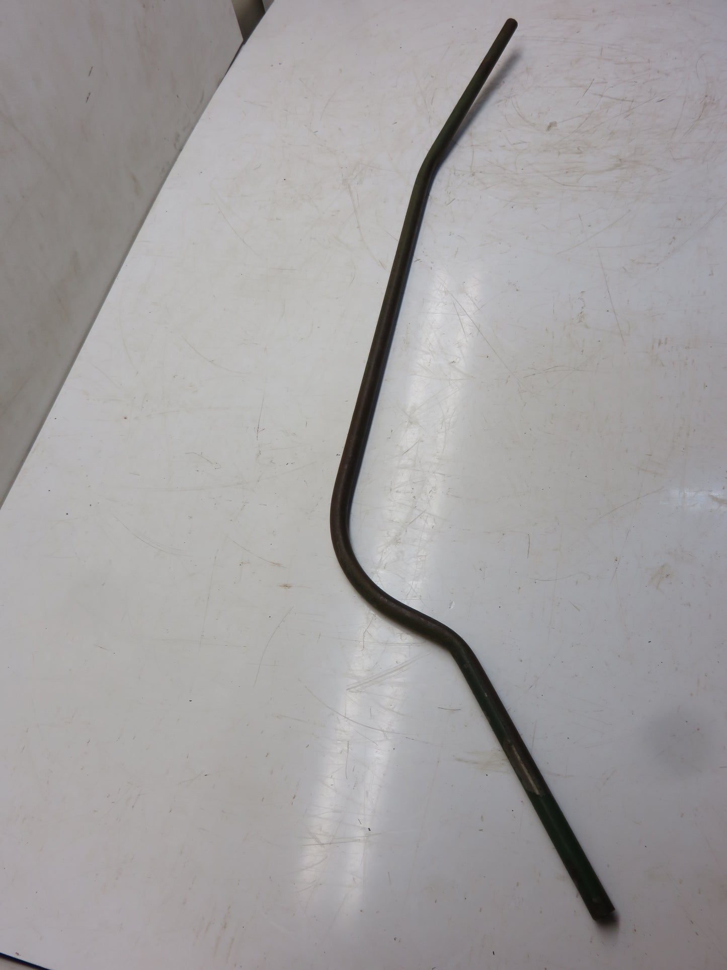 R1558R John Deere Radiator Drain Tube For 80, 820, 830