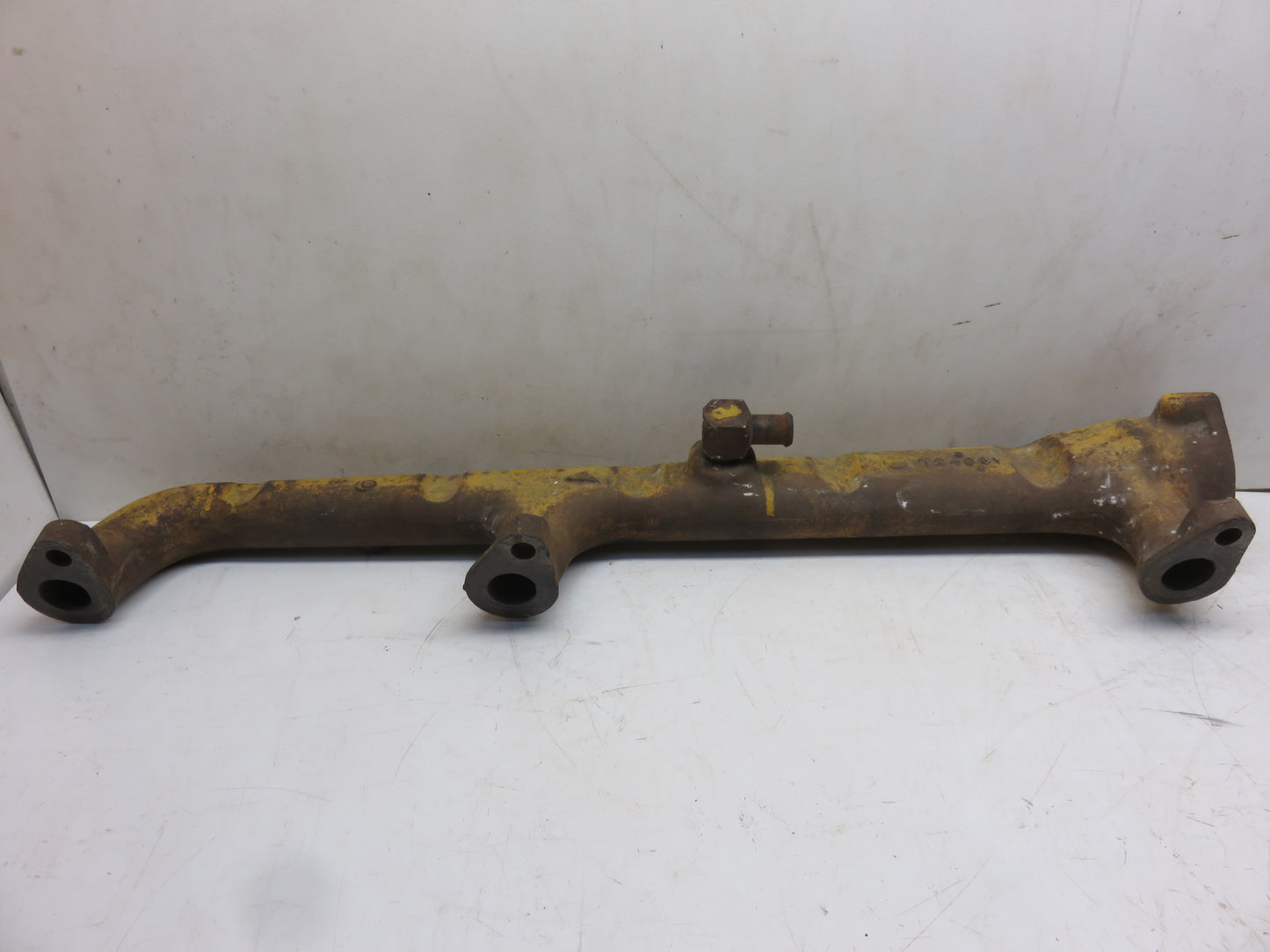 AT23071, T24931 John Deere Water Manifold For 3120, 3030, 3130