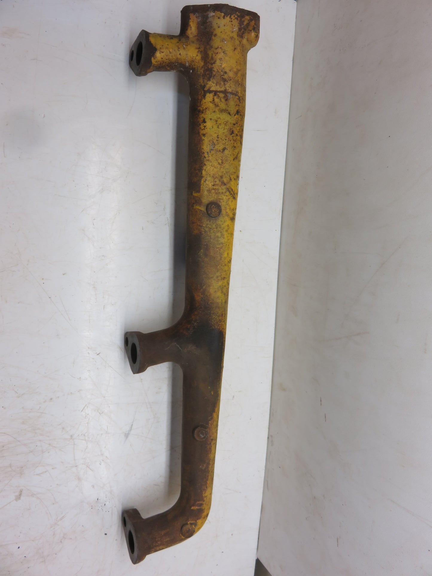 AT23071, T24931 John Deere Water Manifold For 3120, 3030, 3130