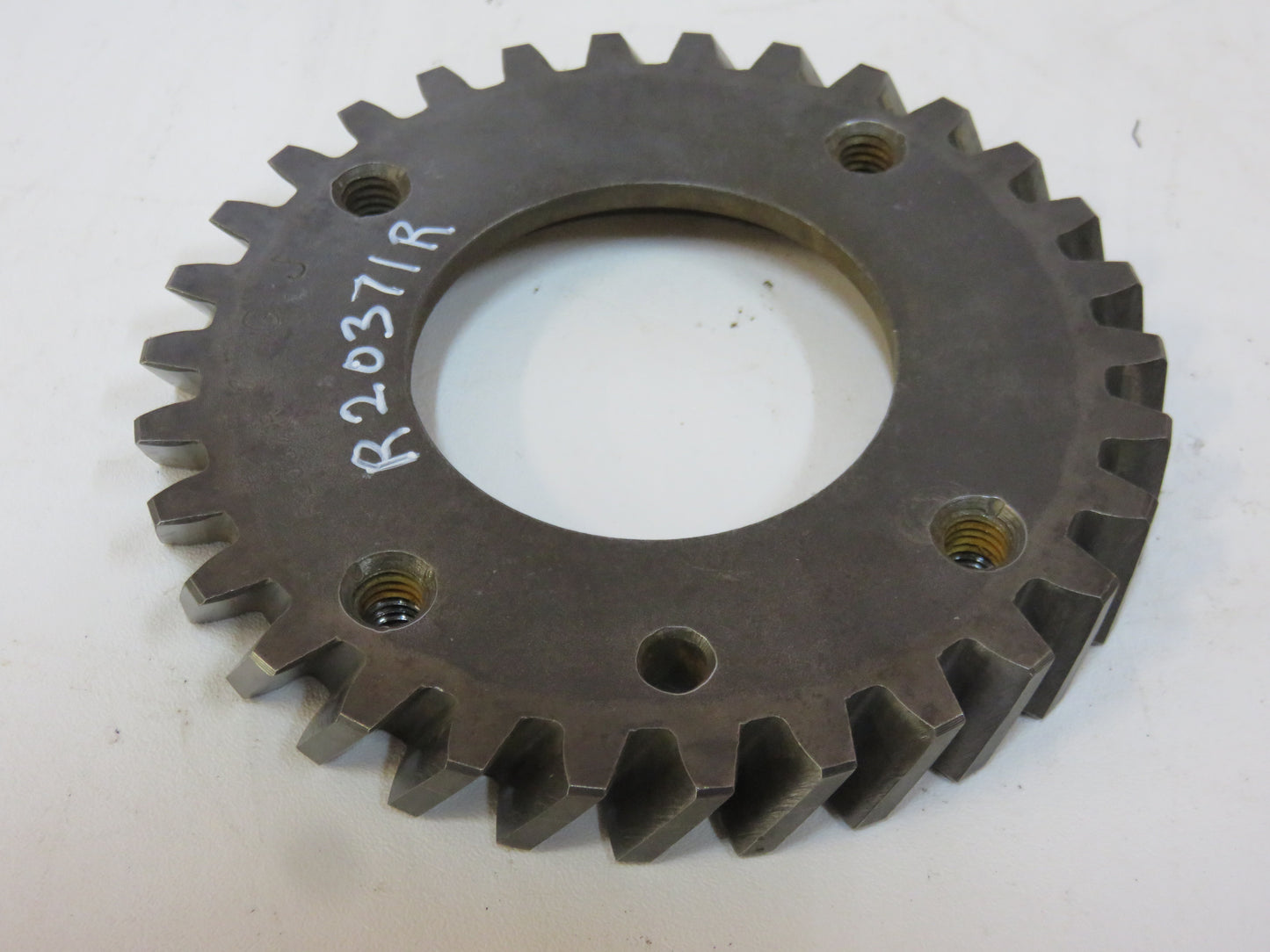 R20371R, AR20493R John Deere Camshaft Idler Gear For Diesel 730