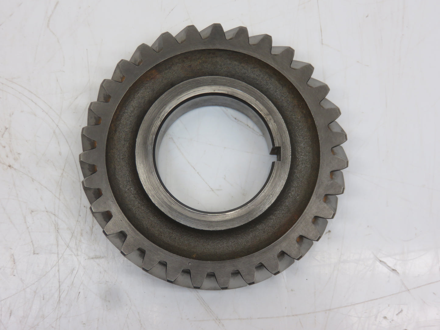 T12664 John Deere Input Shaft Drive Gear For 2010