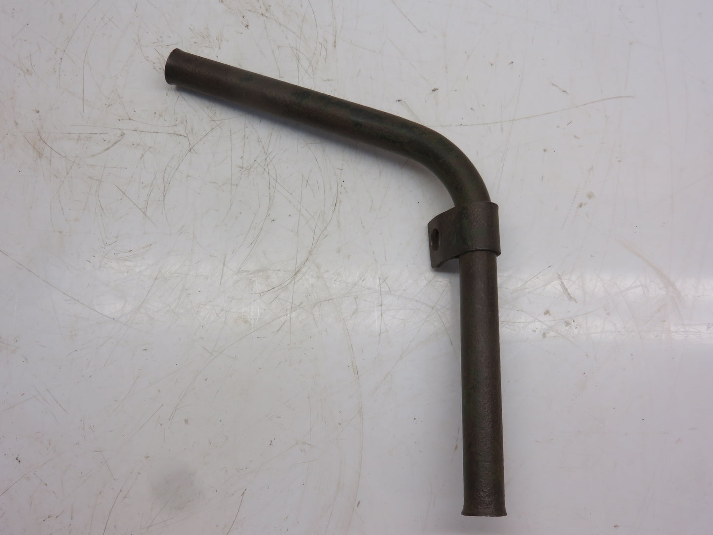 AA2209R John Deere Generator Wire Conduit With Clip For A, B