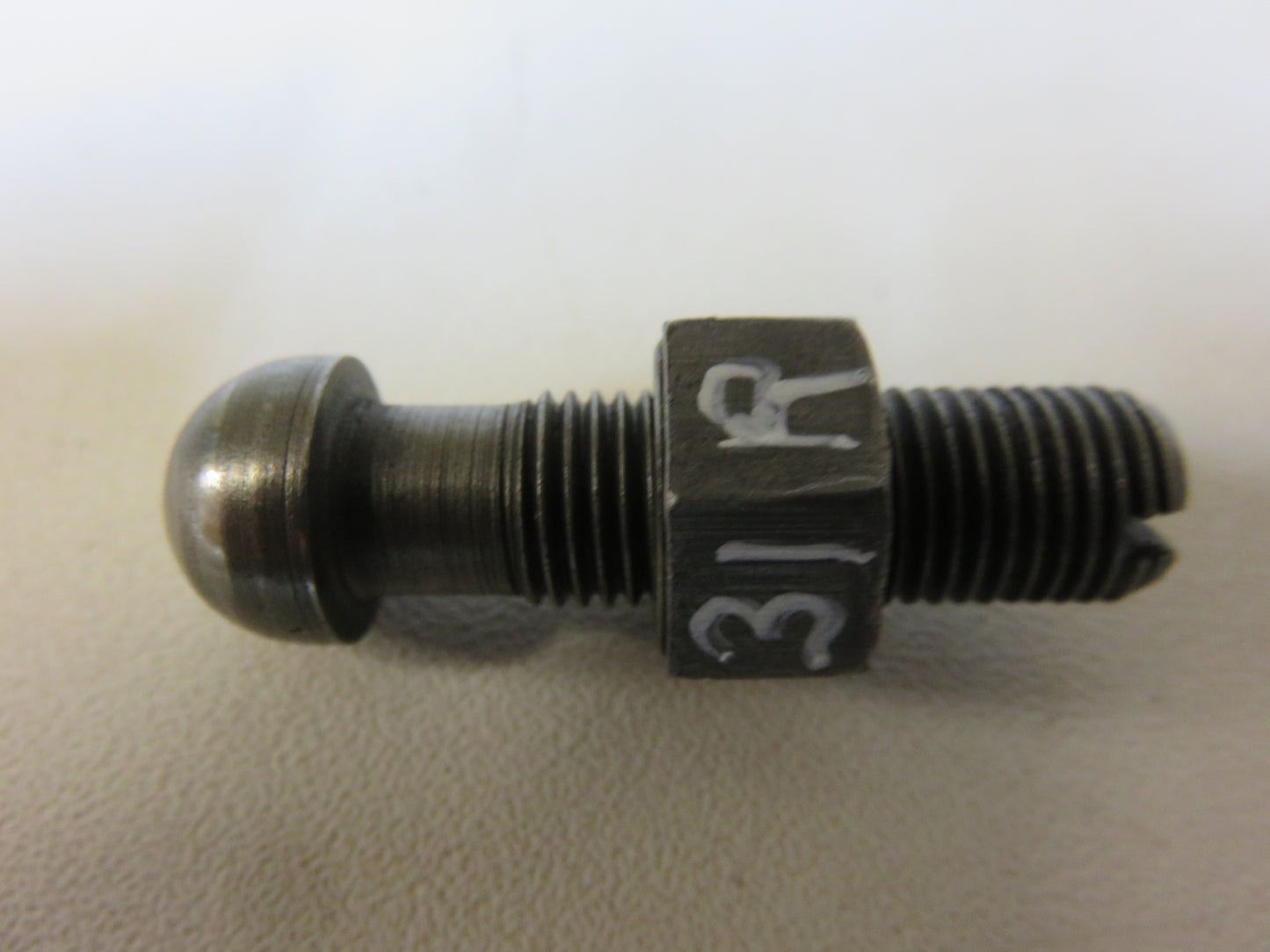 A131R John Deere Ball End Tappet Lever Adjusting Screw For A, AO, AR
