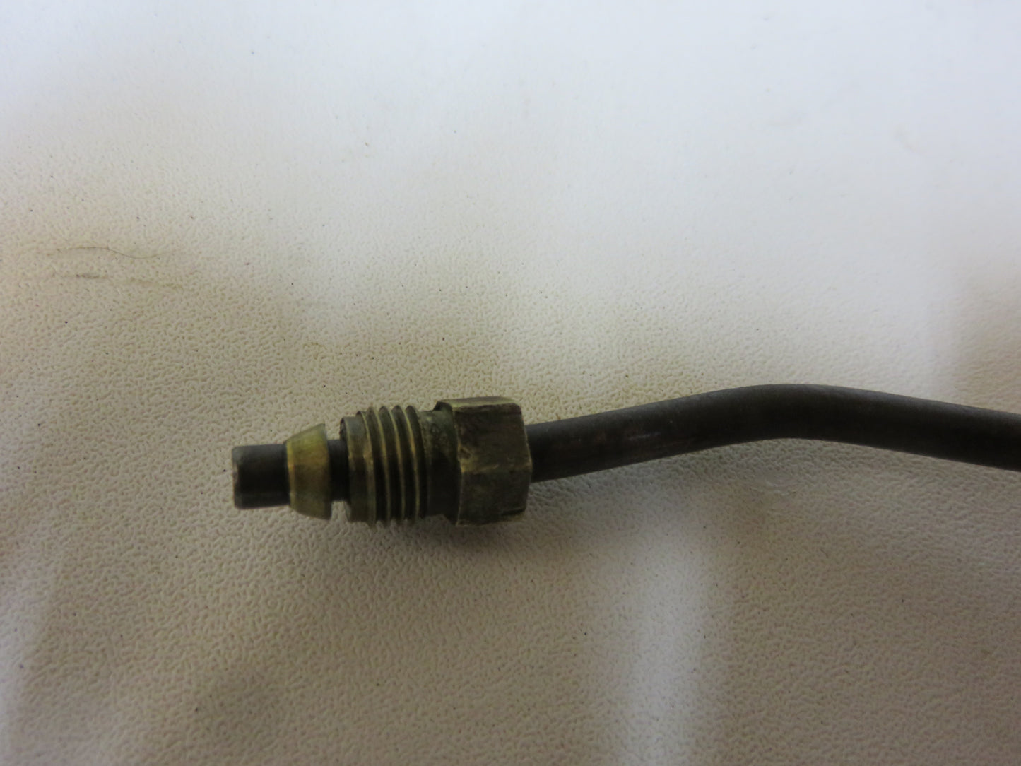 AM3015T John Deere Rocker Arm Oil Line For 420, 430