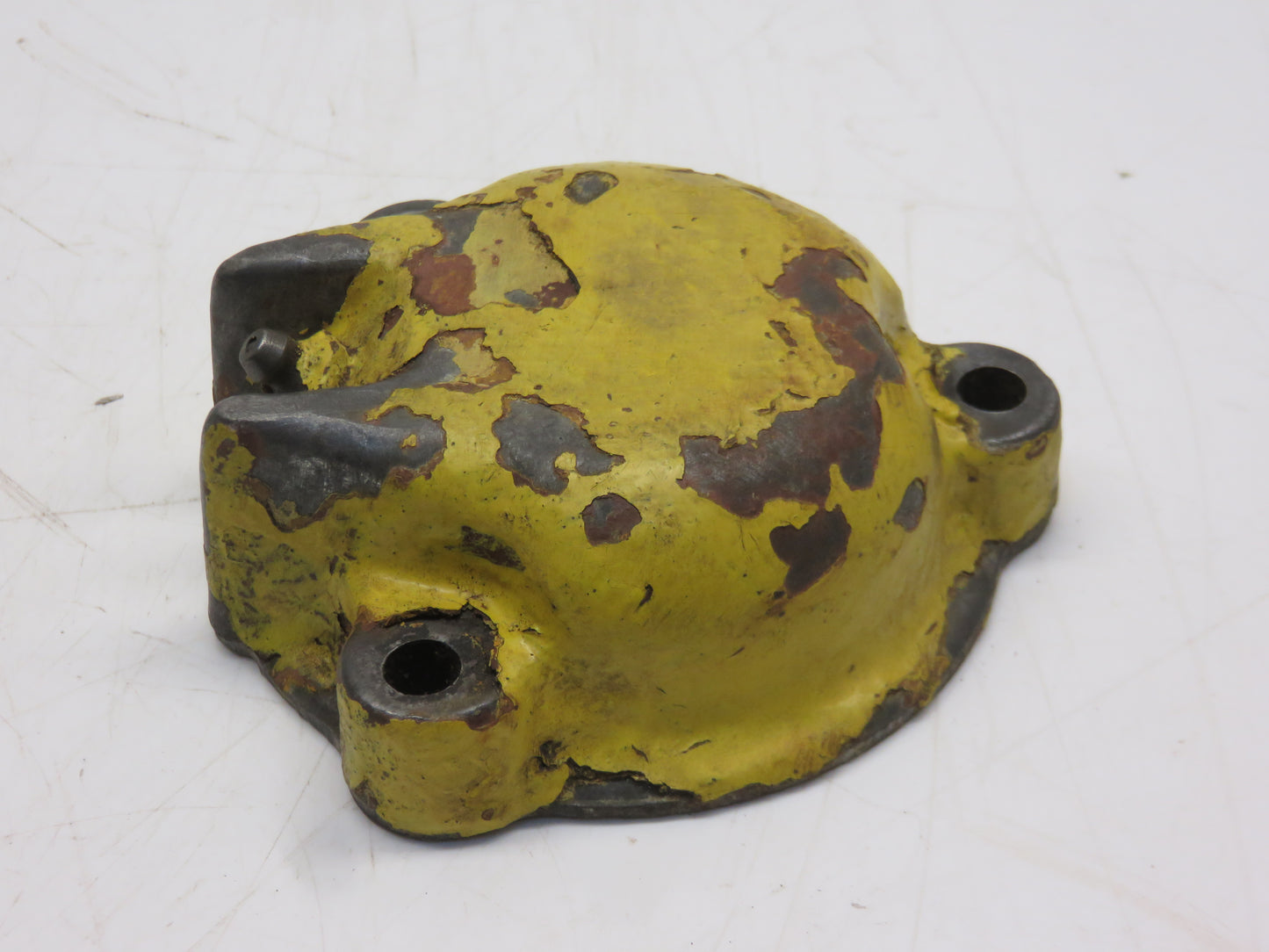 A1555R John Deere Front Hub Cap For 3010, 4010, 5010, 3020, 4000, 4020