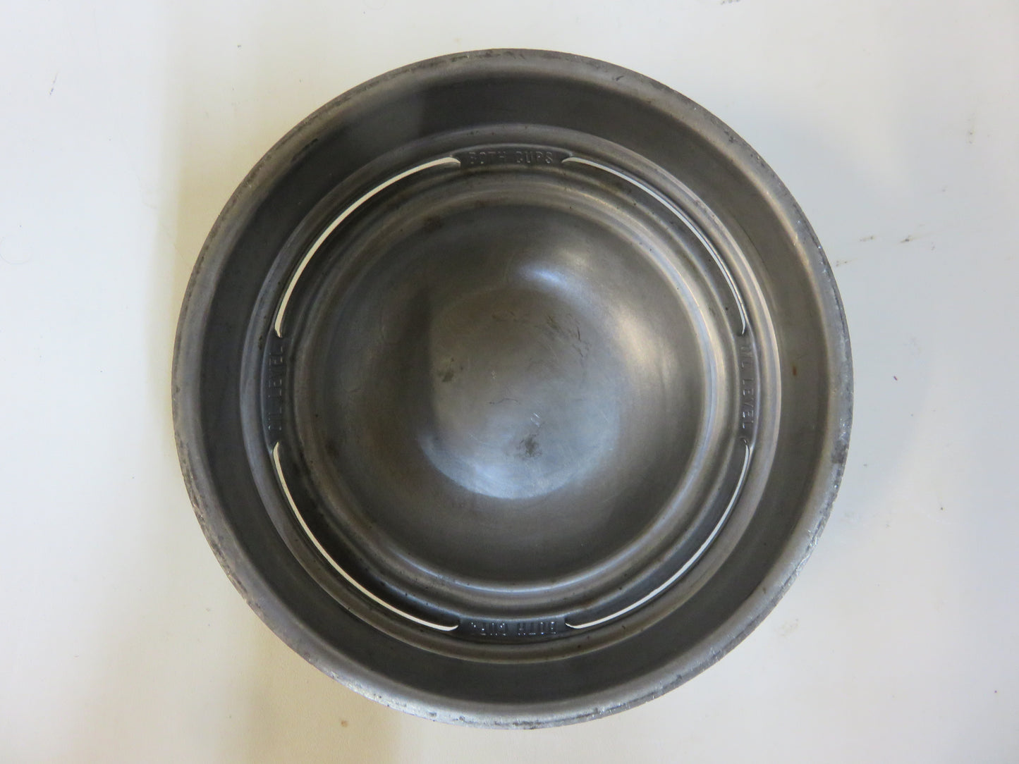 T17312 John Deere Air Cleaner Oil Cup Inner Bowl For 1010