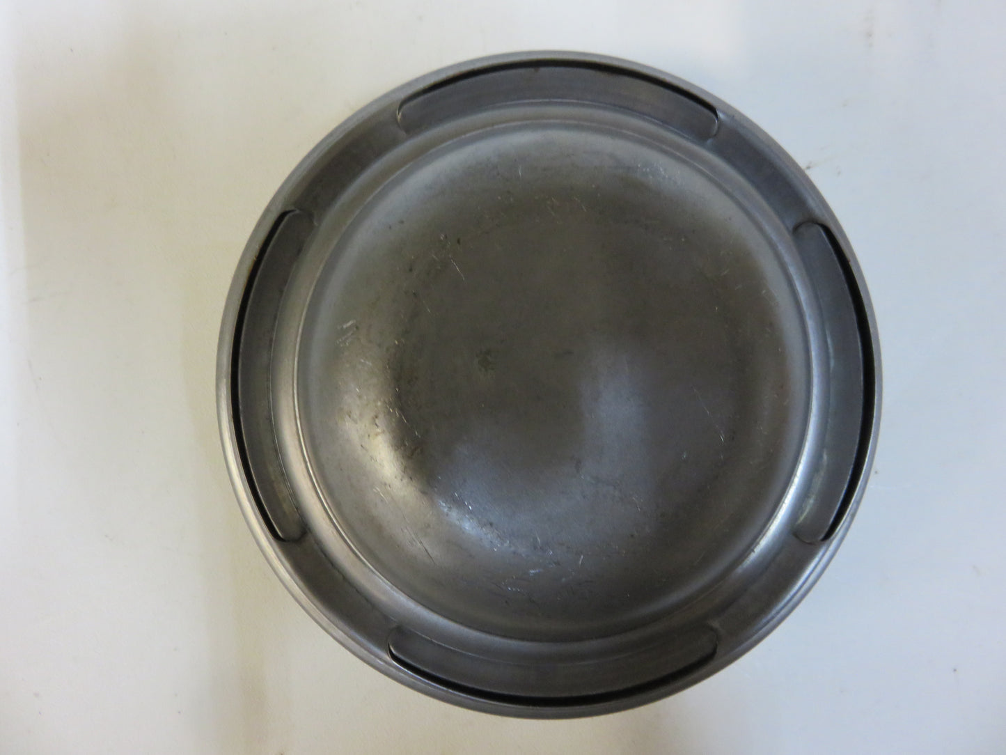 T17312 John Deere Air Cleaner Oil Cup Inner Bowl For 1010