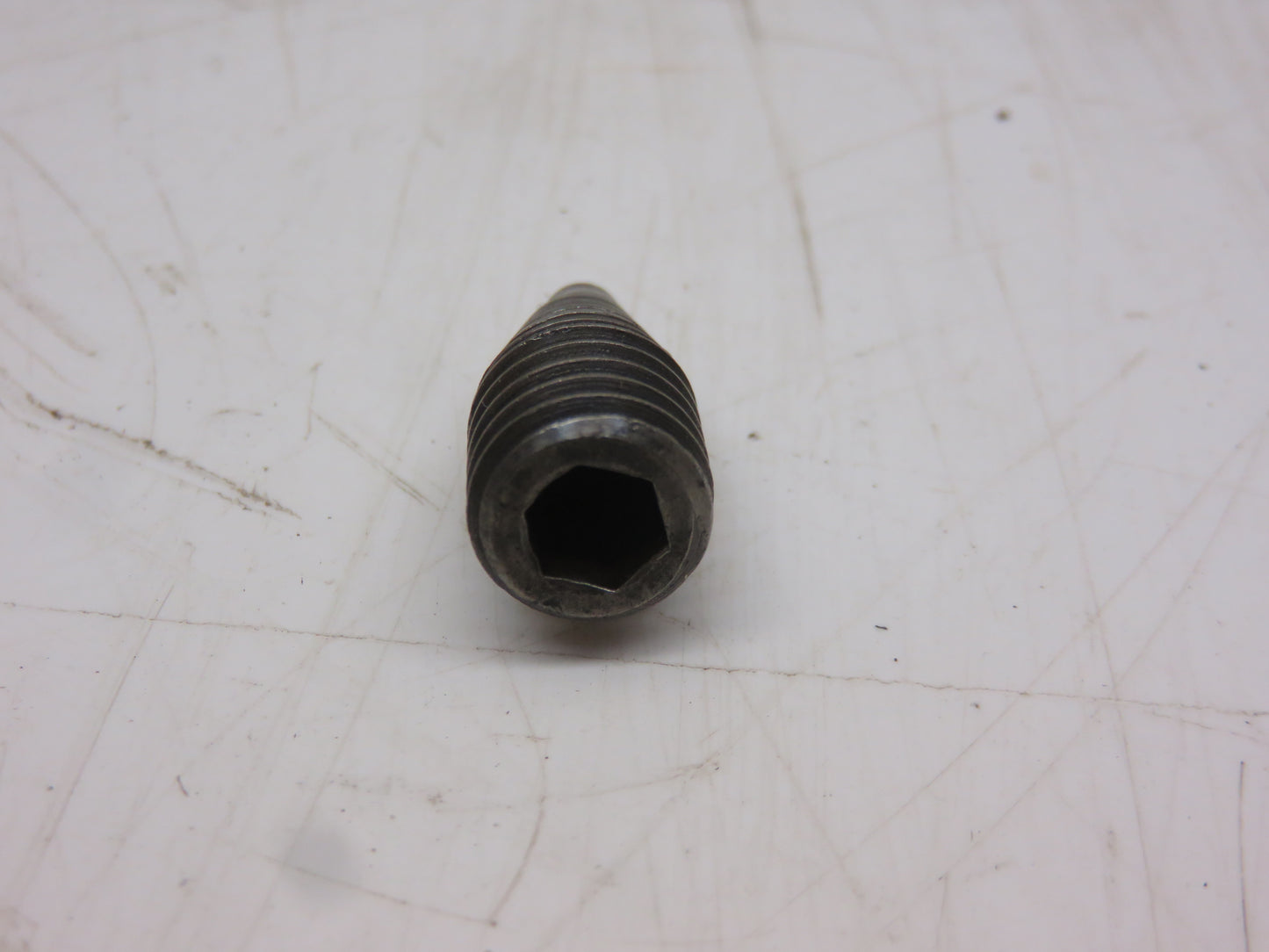 L4029T John Deere Reverse Idler Shaft Lock Screw For L, LA, LI