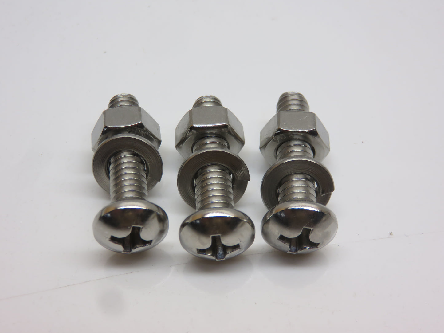 AR11041, AR11042 John Deere Voltage Regulator Mount Kit For 720, 730, 830, 3010, 4010, 5010