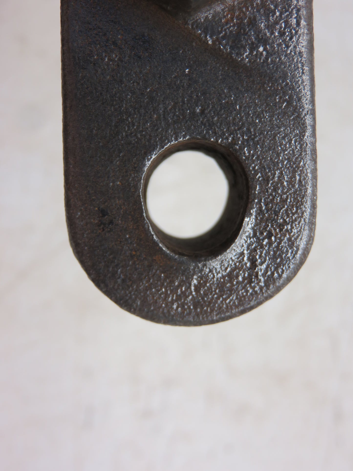 M2876T John Deere 3 Point Hitch Front Sway Chain Anchor Bracket For 40, 420, 430, 435