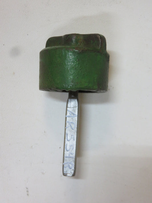 AR554R John Deere Oil Filler Cap With Dipstick For R Pony Motor