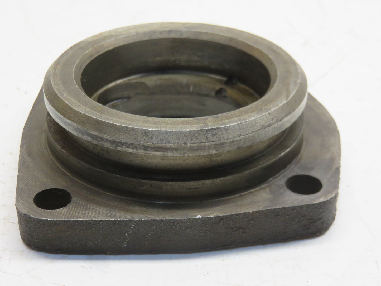 M47T, AM656T John Deere Transmission Input Shaft Bearing Quill For M, 40, 320, 420, 330