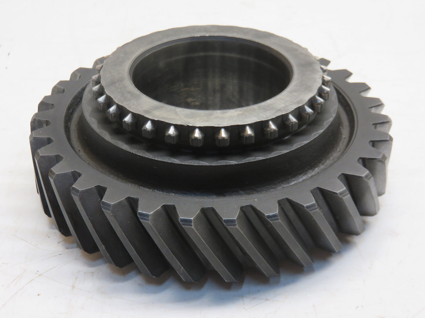 R26990 John Deere 4th And 7th Speed Gear For 2510, 2520, 3010, 3020