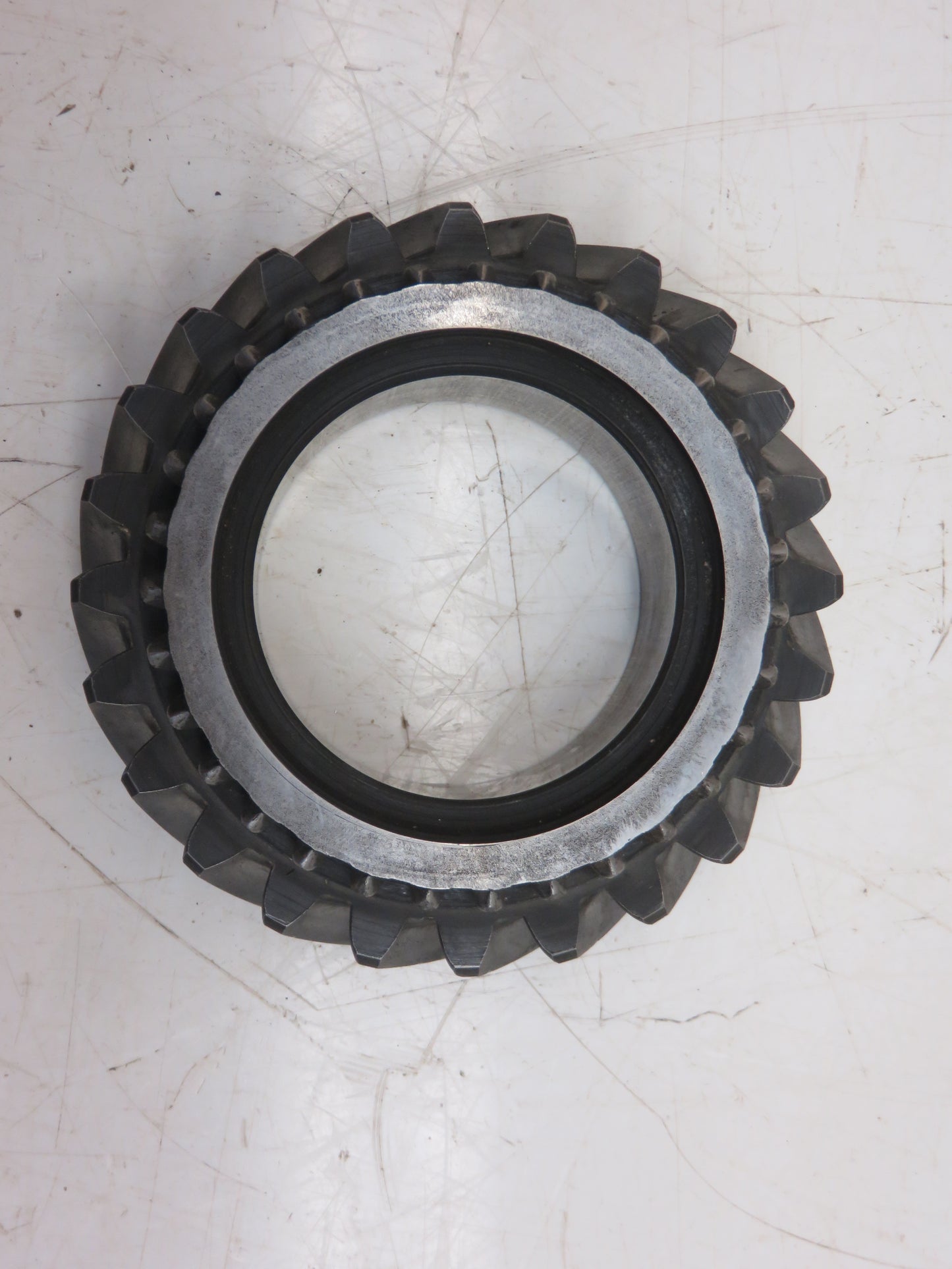 R33511 John Deere 6th And 8th Speed Gear For 2510, 2520, 3020, 4030