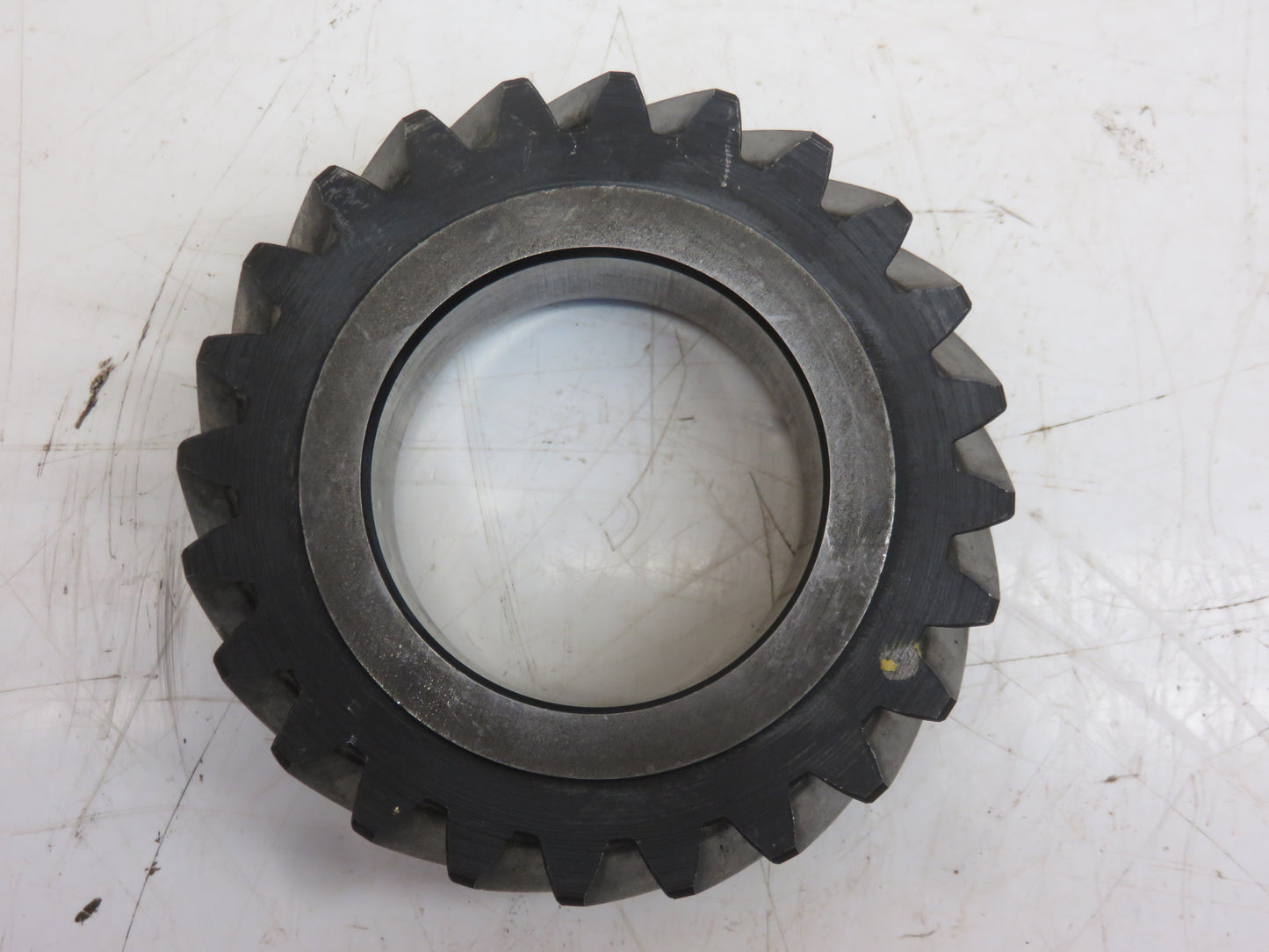 R33511 John Deere 6th And 8th Speed Gear For 2510, 2520, 3020, 4030