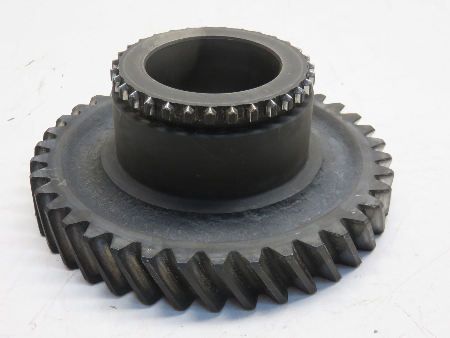 R33503 John Deere 2nd And 5th Speed Gear For 2510, 2520, 3020, 4030