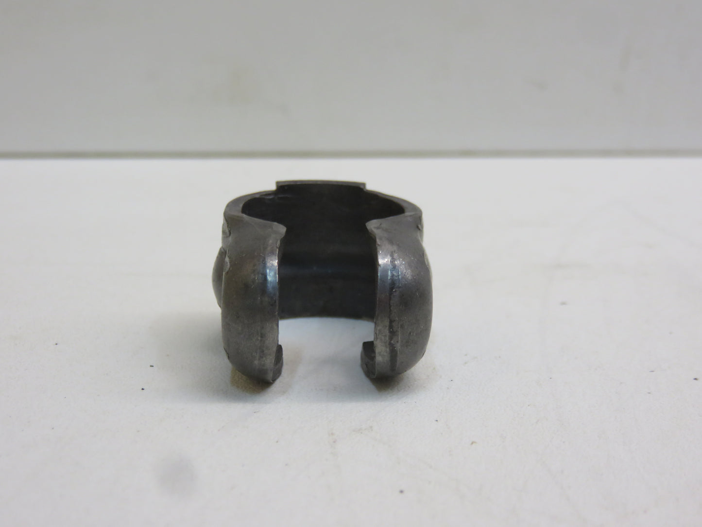 L409T John Deere Tie Rod Clamp For L, LA, LI, M, 40, 320, 420, 520, 620, 720, 820