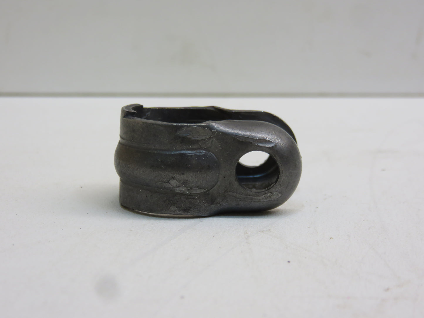 L409T John Deere Tie Rod Clamp For L, LA, LI, M, 40, 320, 420, 520, 620, 720, 820