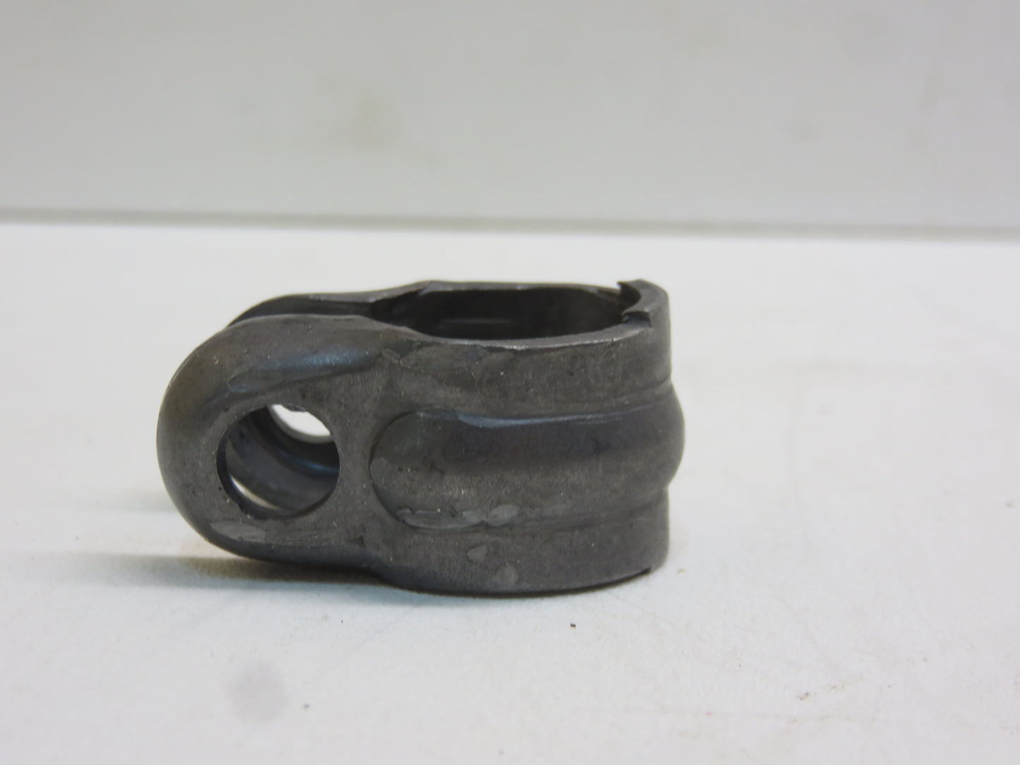 L409T John Deere Tie Rod Clamp For L, LA, LI, M, 40, 320, 420, 520, 620, 720, 820