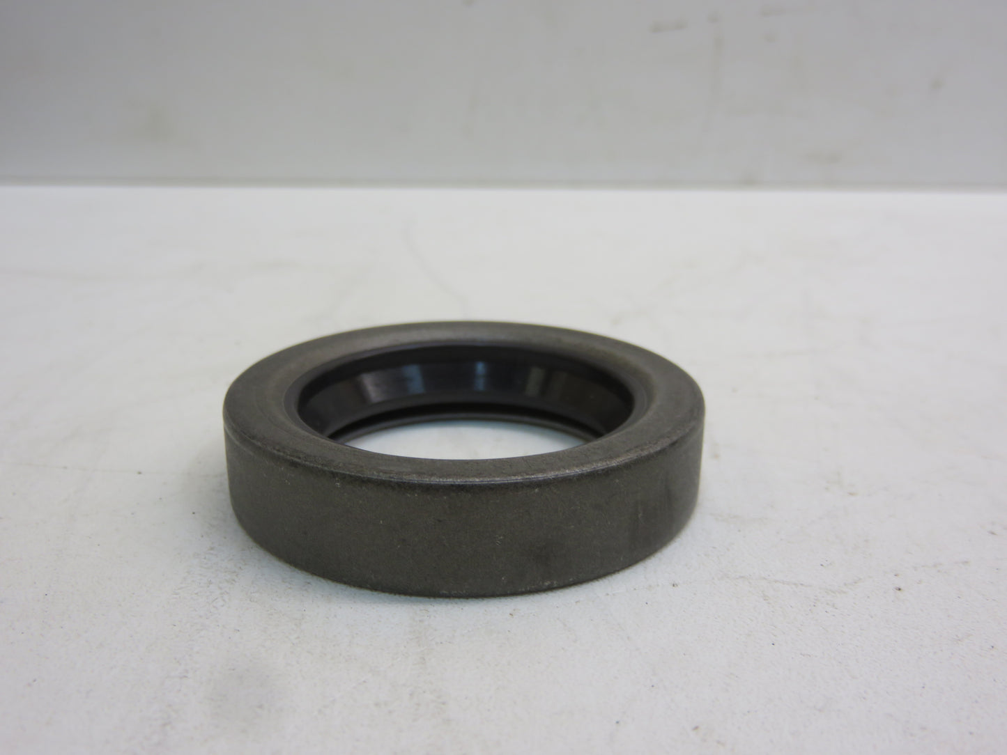 AR531R John Deere Pony Motor Oil Seal For R, 70, 80, 720, 820, 730, 830