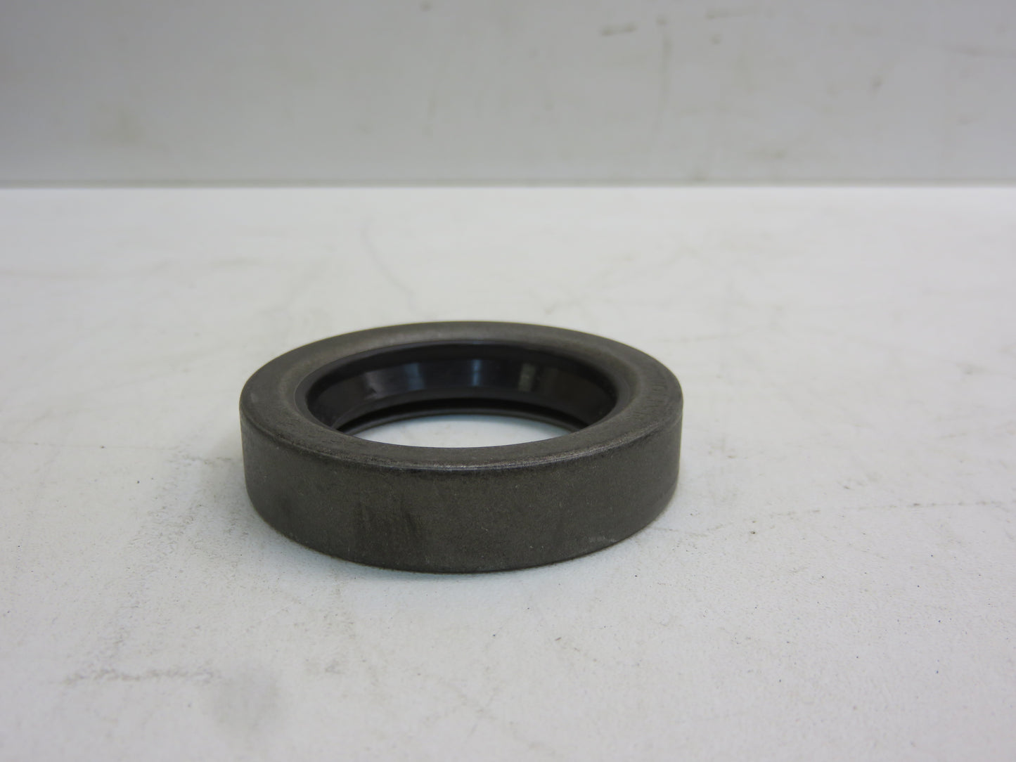 AR531R John Deere Pony Motor Oil Seal For R, 70, 80, 720, 820, 730, 830