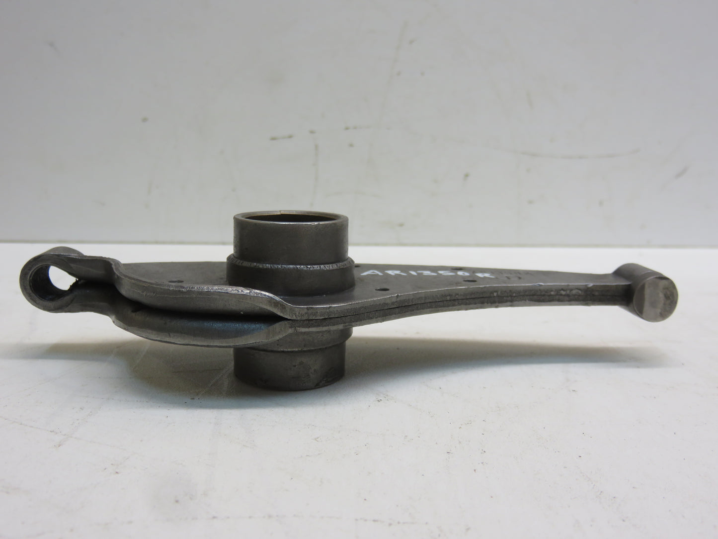 AR1350R John Deere Intake Rocker Arm For 80, 820, 830