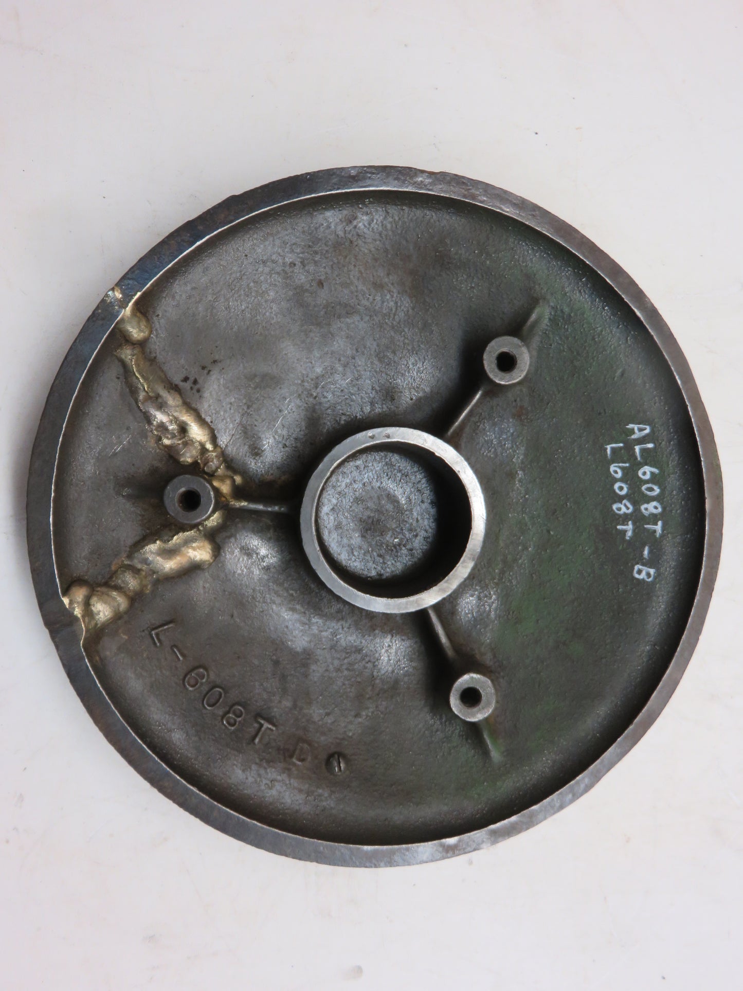 AL608T, L608T John Deere Front Wheel Hub Cap For L, LA, LI, M
