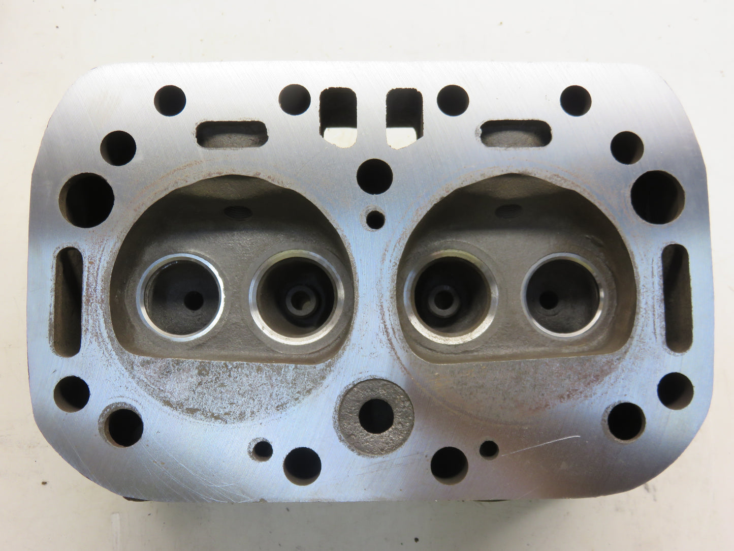 M56T, AM239T John Deere Cylinder Head For M, 40, 320, 330