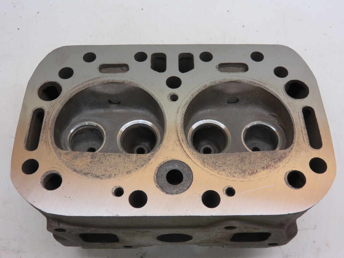 M56T, AM239T John Deere Cylinder Head For M, 40, 320, 330