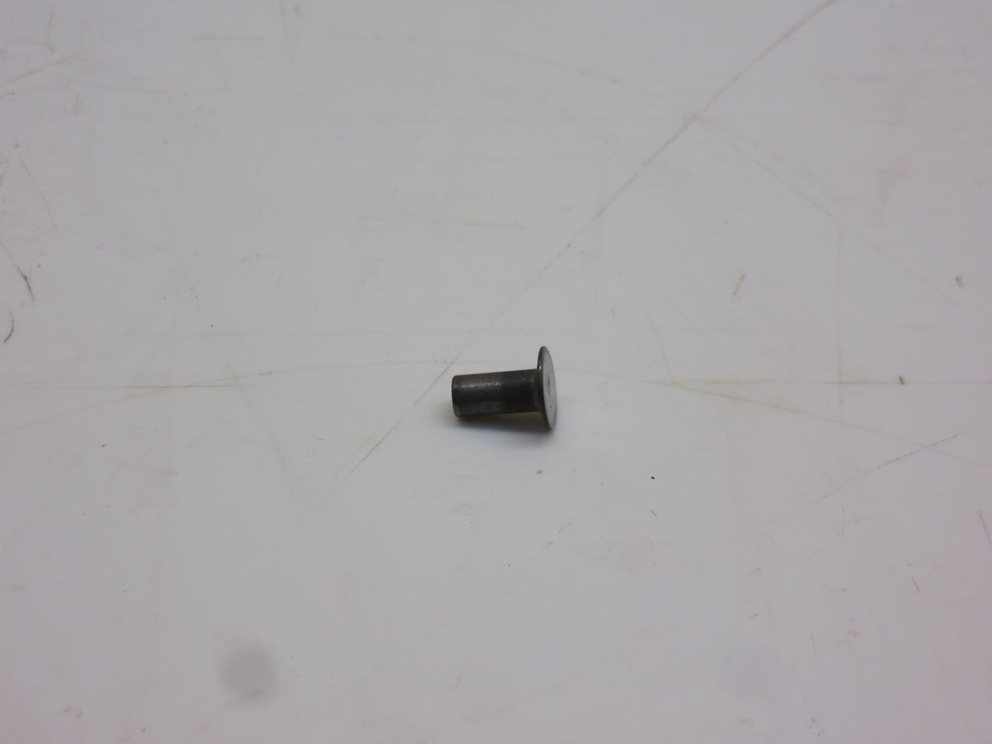 R277R John Deere Clutch Fork Collar Thrust Pad Rivet For R, 80, 820, 830, 840