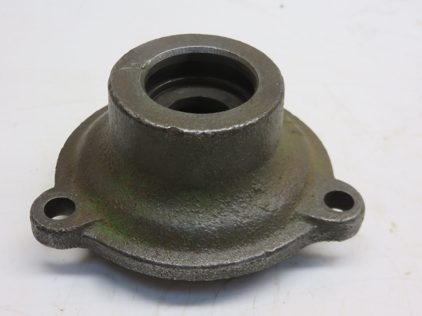 A1180R John Deere Fan Shaft Rear Bearing Housing For A, AR, AO, G