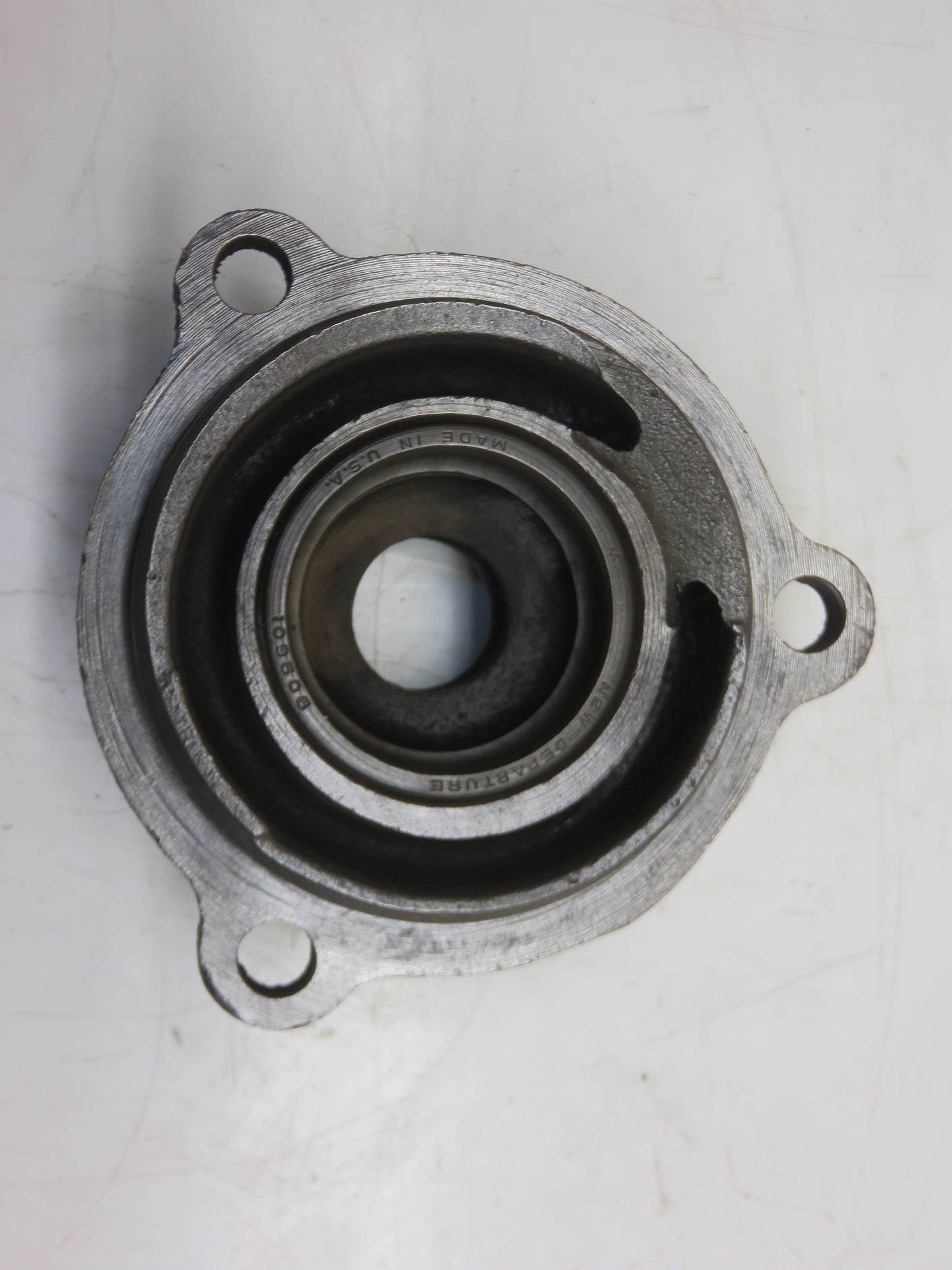 A1180R John Deere Fan Shaft Rear Bearing Housing For A, AR, AO, G