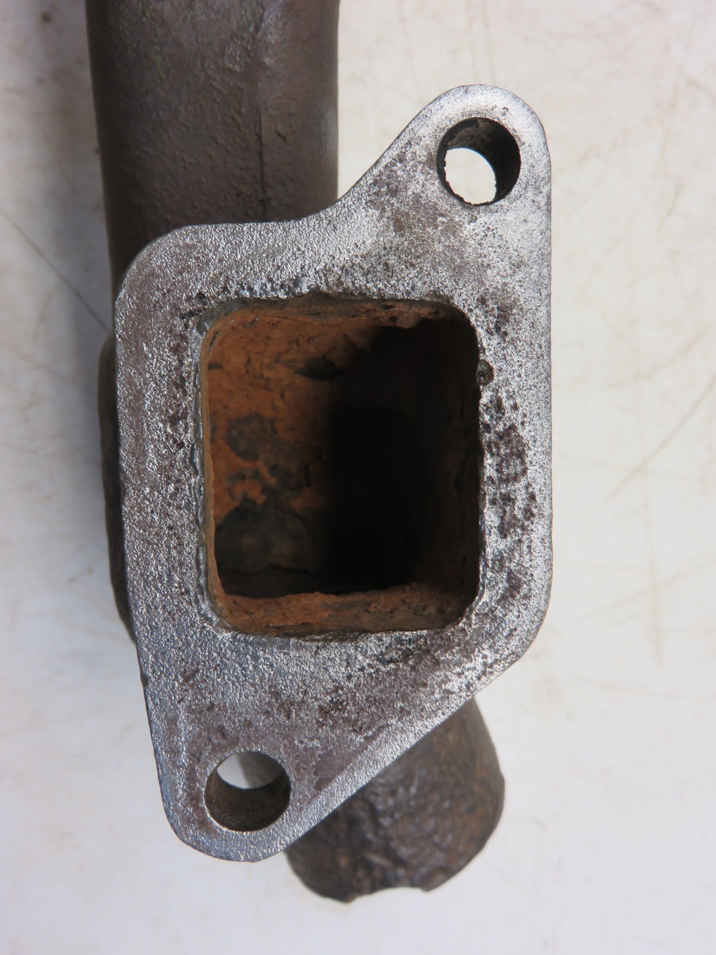 M261T John Deere Upper Water Manifold For M, MI, MT