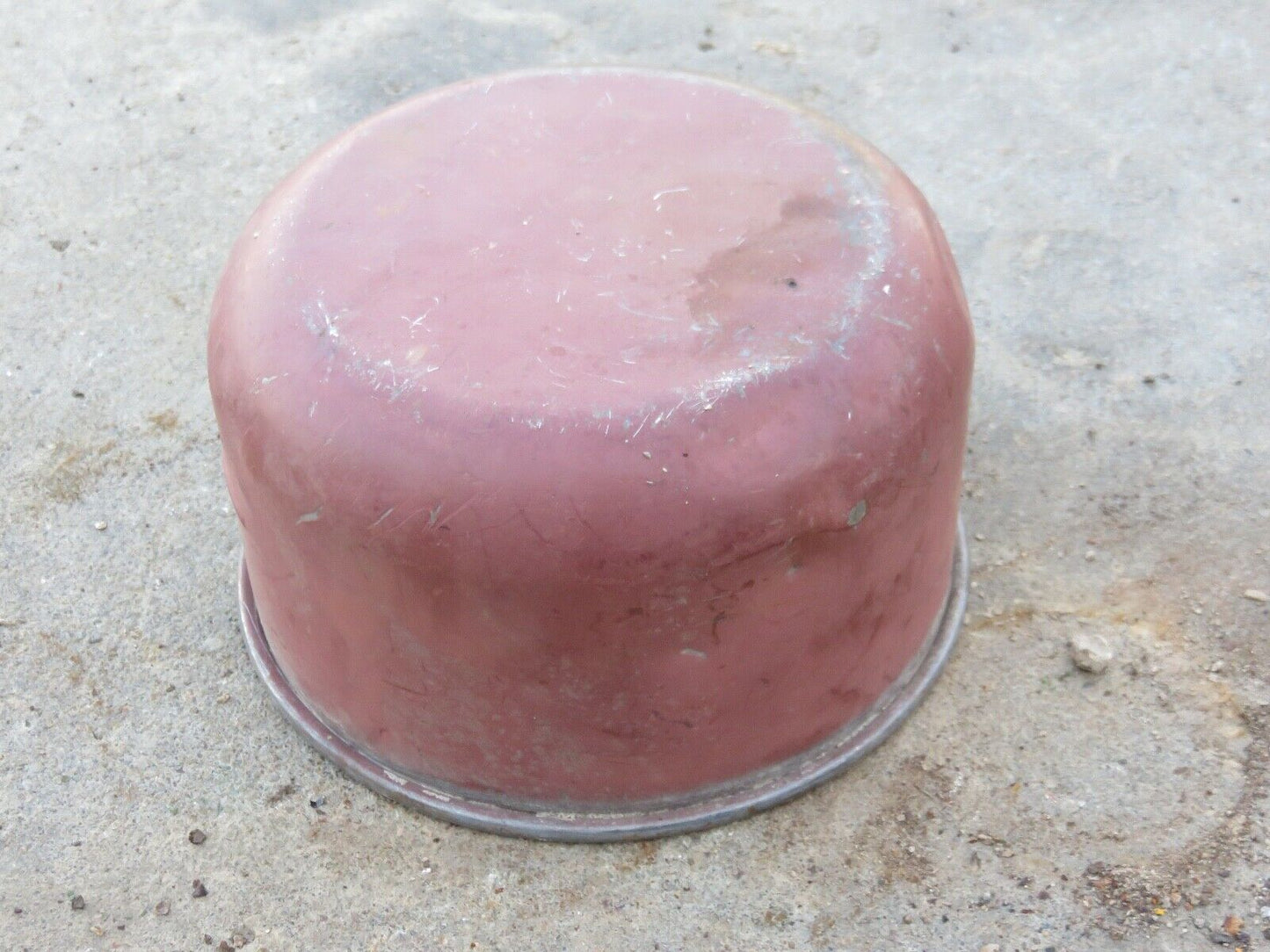 AM3172T John Deere Air Cleaner Oil Cup For 420, 430