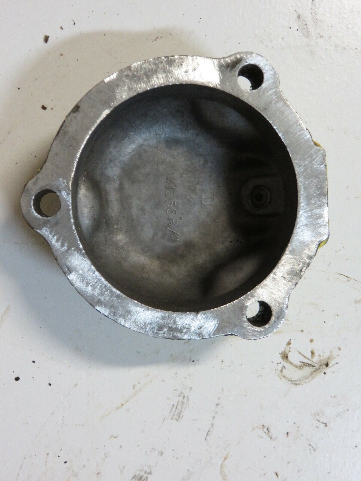 A1555R John Deere Front Hub Cap For A, AR, AO, AOS, B, BO, BR, D, G, R