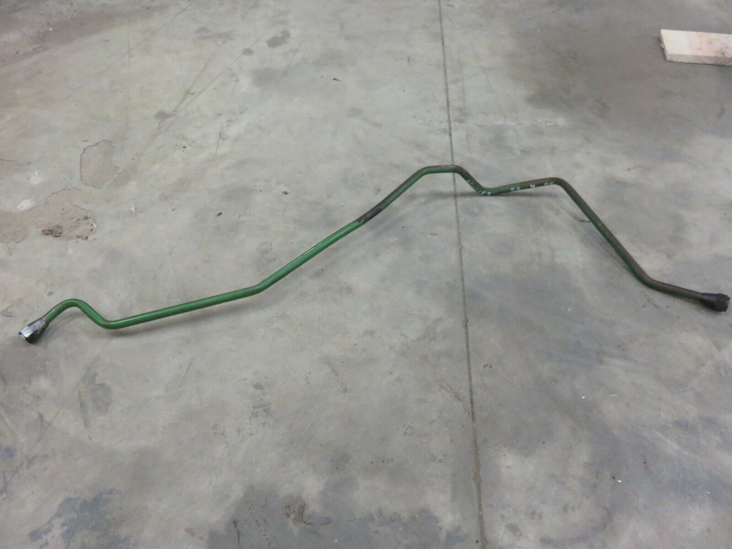 AR32576 John Deere Hydraulic Line For Utility 3010, 3020
