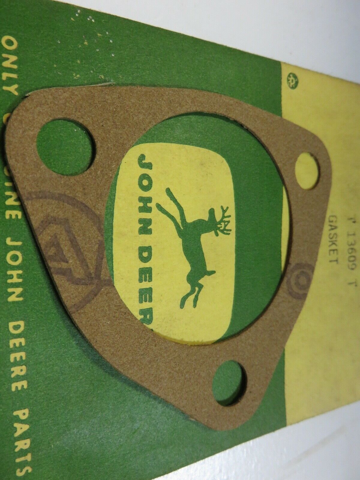 T13609T John Deere NOS Range Shifter Support Cover Gasket For 2010