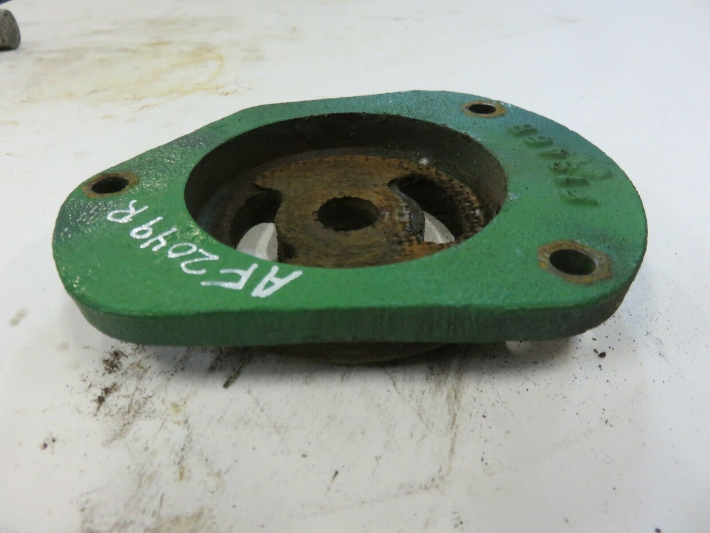 AF2049R, F1946R John Deere Throttle Control Plate With Facings For 70, 720