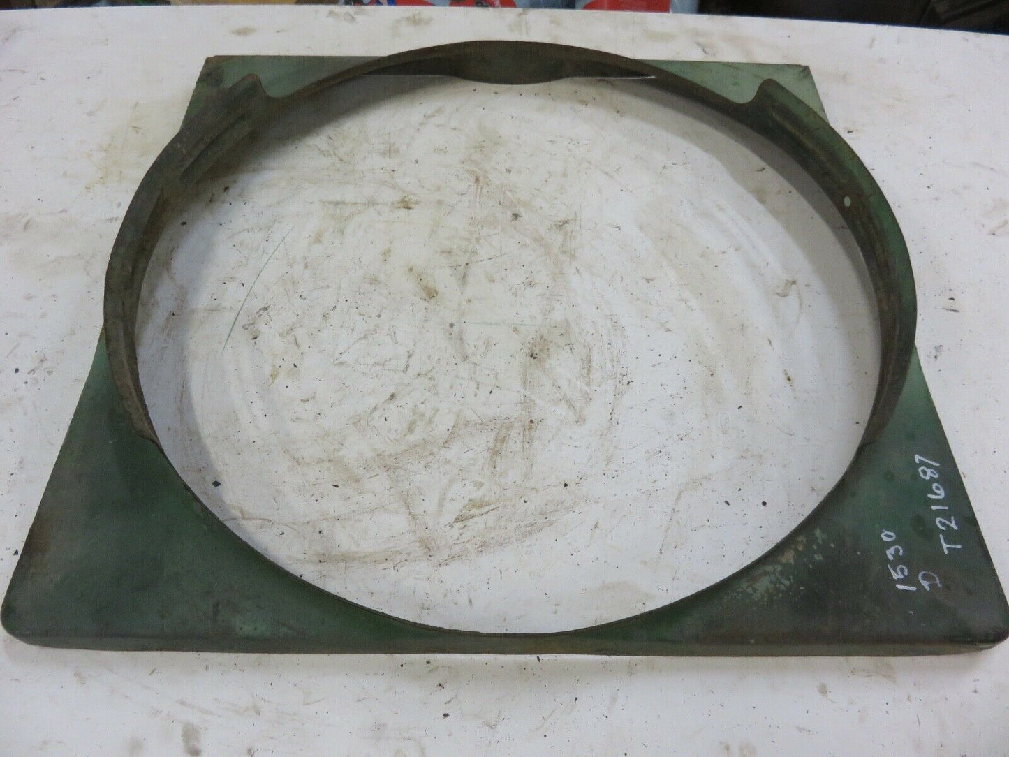 T21687 John Deere Fan Shroud For 1020, 1530, 2040, 2240, 820, 830