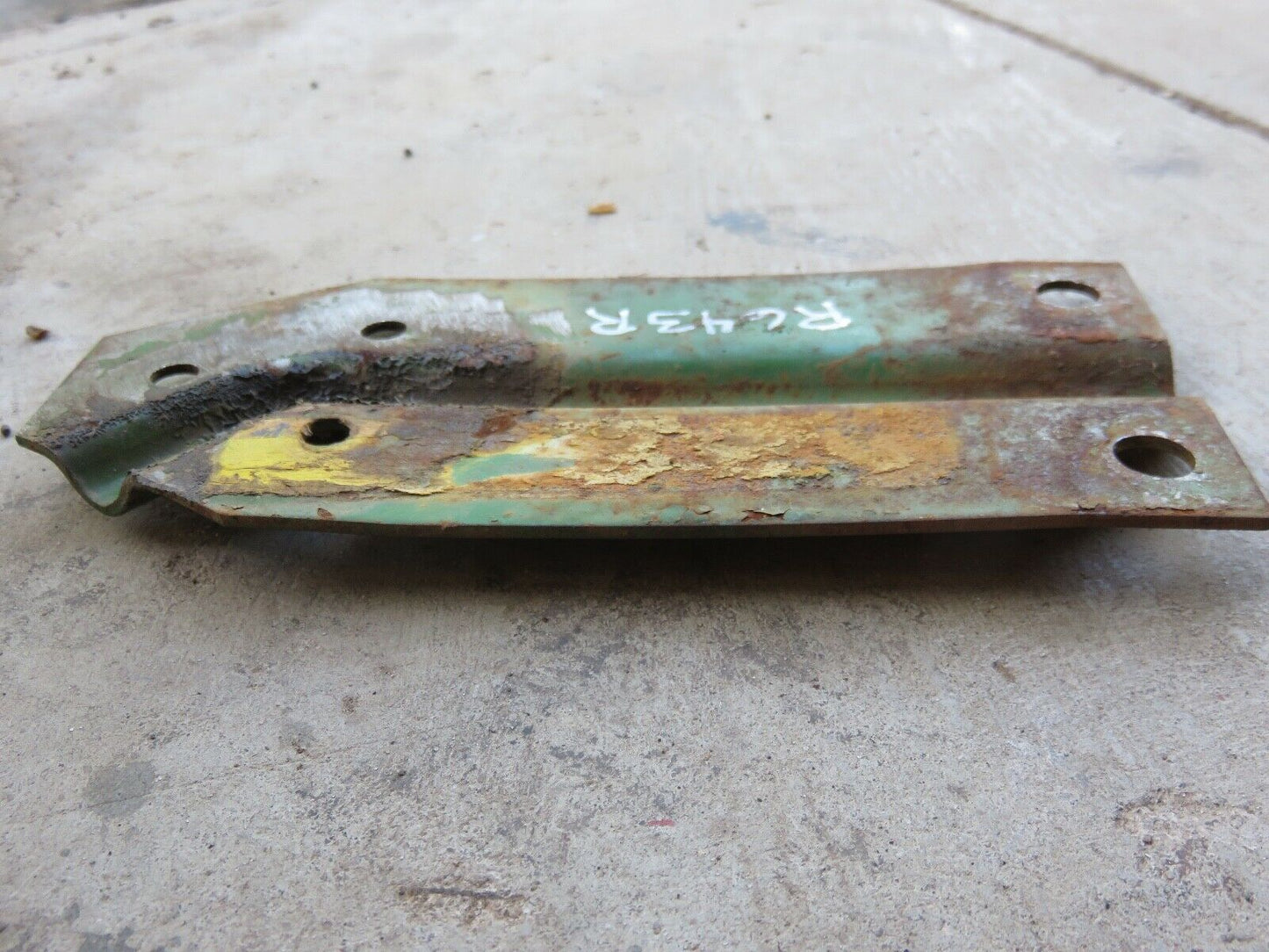 R643R John Deere Pony Motor Gas Tank Bracket For R