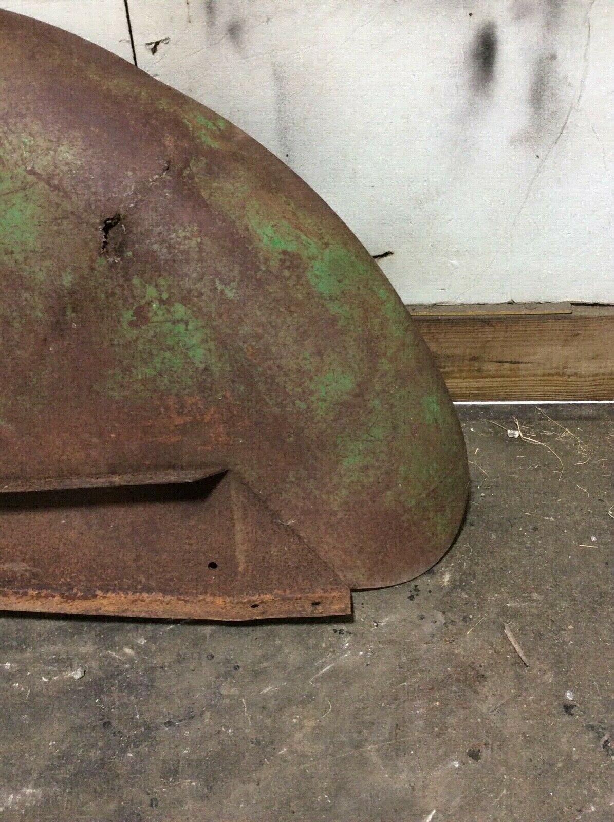 AR420R John Deere Right Hand Fender For R