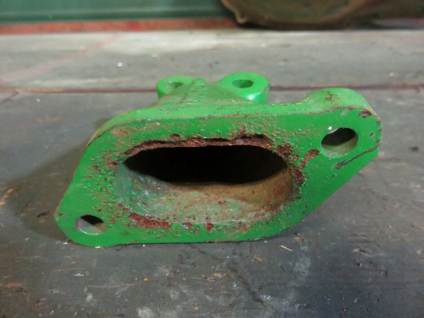 R600R John Deere Pony Motor To Main Case Water Inlet For R
