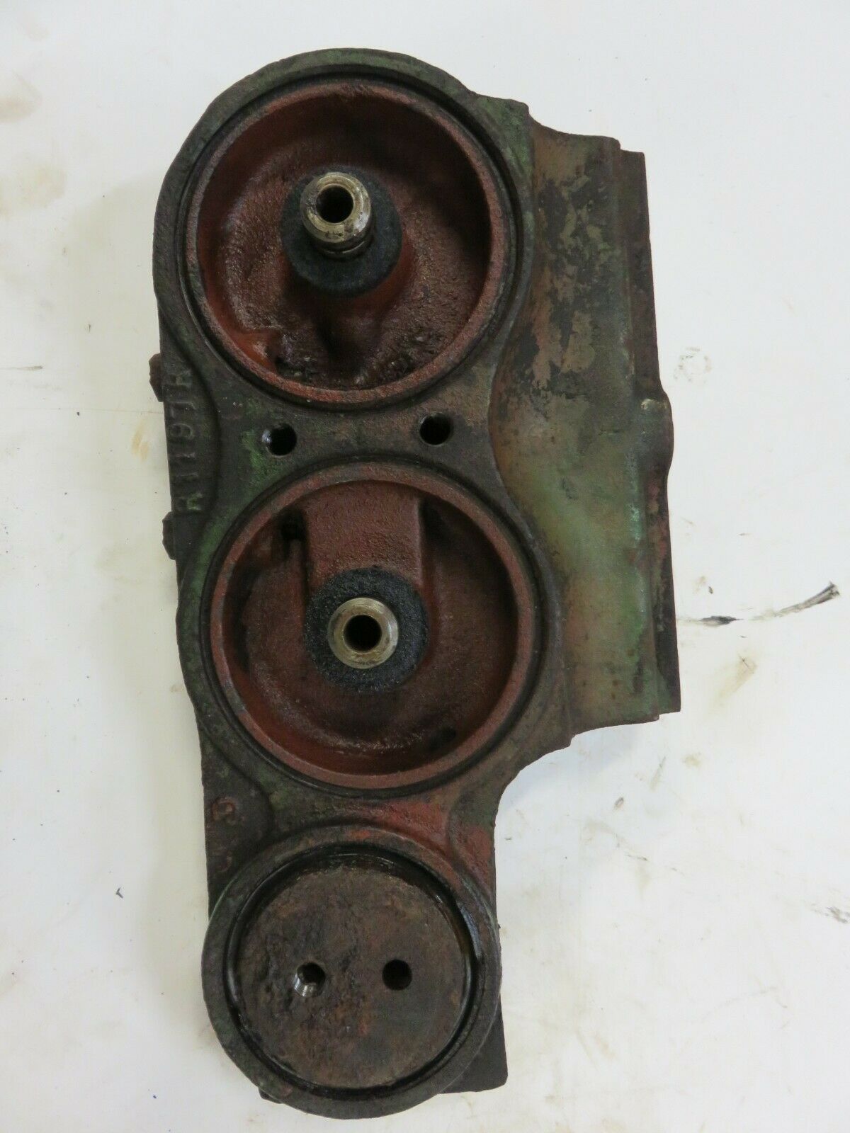 AR972R, R1197R John Deere Fuel Filter Head For R