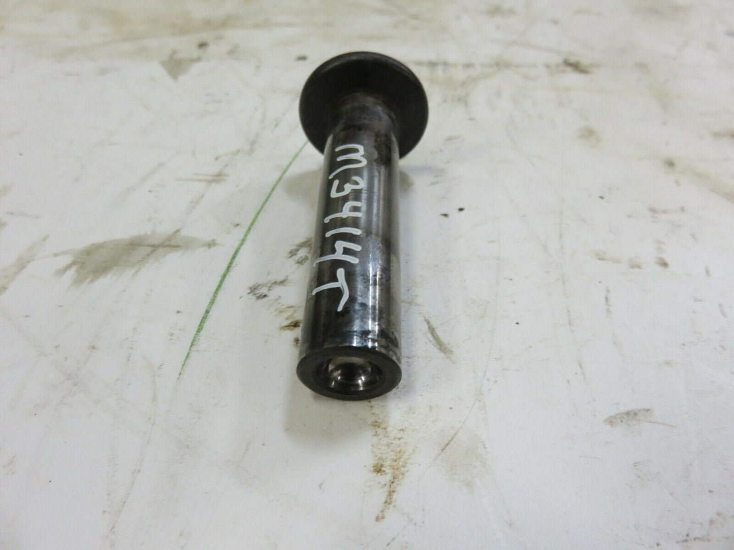 M3414T, M27T John Deere Cam Follower For M, MT, 40, 320, 330, 420, 430
