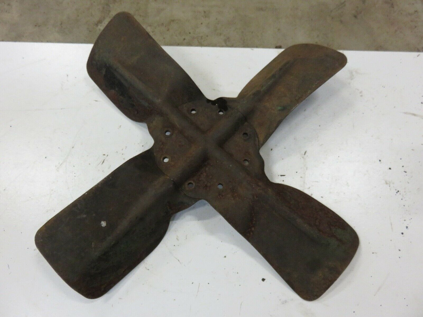 AL2864T John Deere Fan Blade For L, LA, LI